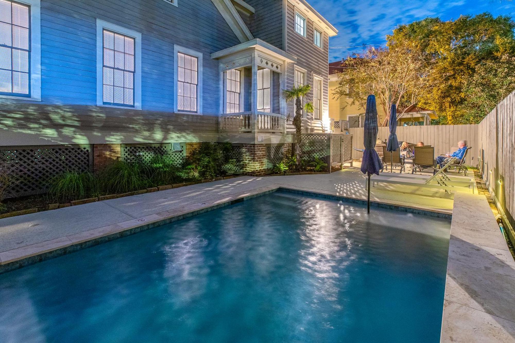 فيلا Historic 1871 Coastal Breeze With Heated Pool - Restoring غالفيستون، تكساس المظهر الخارجي الصورة