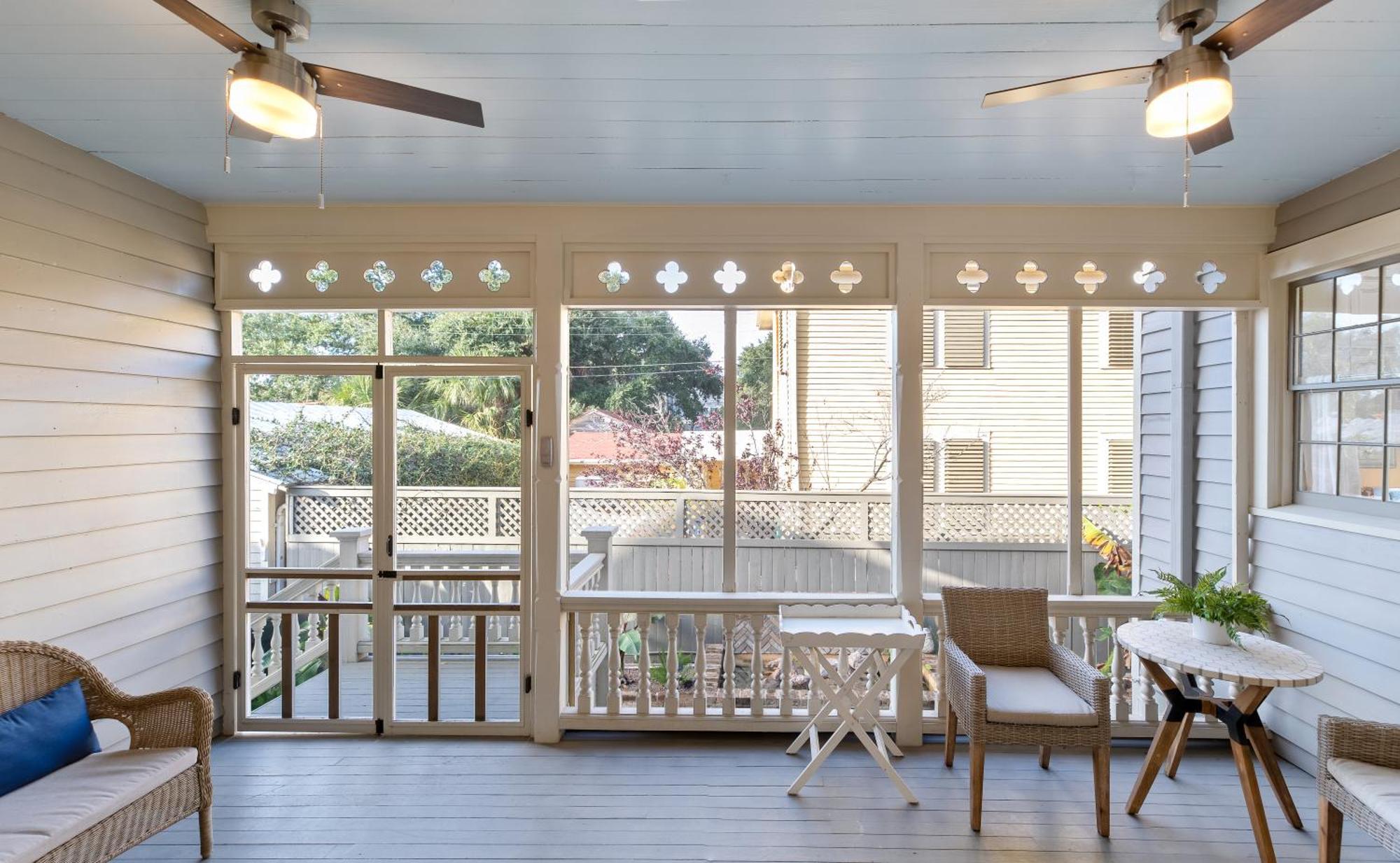 فيلا Historic 1871 Coastal Breeze With Heated Pool - Restoring غالفيستون، تكساس المظهر الخارجي الصورة